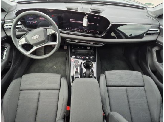 2025 Audi A5 Avant TFSI e-hybrid quattro 220 kW