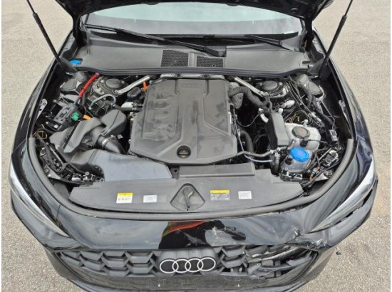 2025 Audi A5 Avant TFSI e-hybrid quattro 220 kW