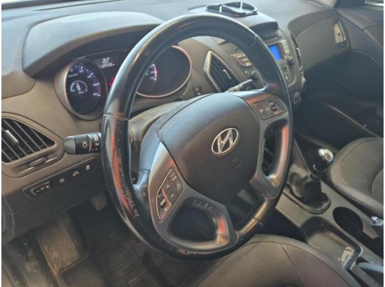 2015 Hyundai ix35 blue Finale 2WD