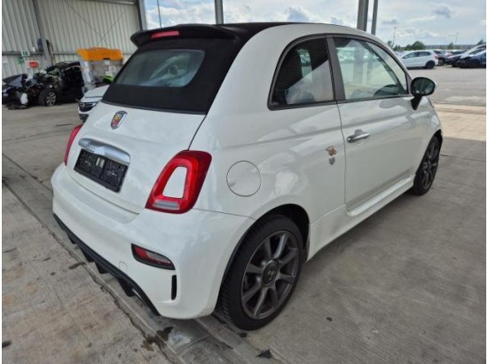 2022 Abarth 500 Cabrio 595