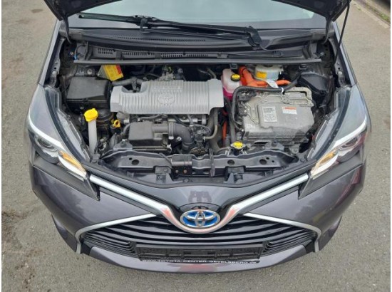 2015 Toyota Yaris Comfort Hybrid