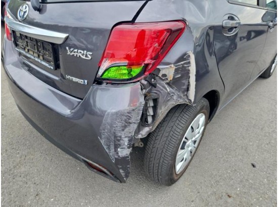 2015 Toyota Yaris Comfort Hybrid