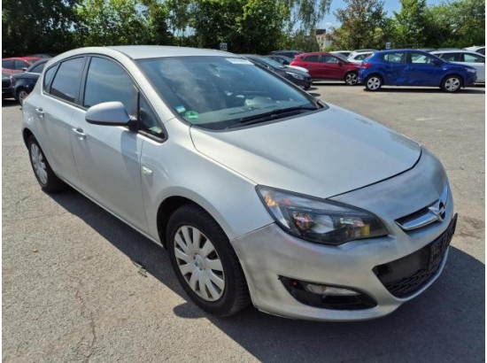 2015 Opel Astra J Lim.  Edition