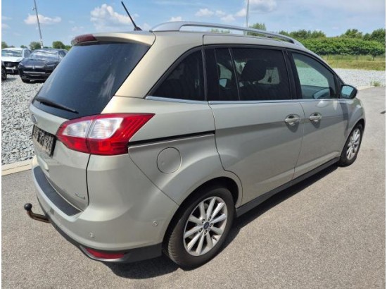 2017 Ford Grand C-Max Titanium