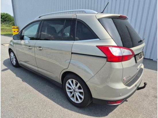 2017 Ford Grand C-Max Titanium