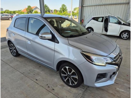 2021 Mitsubishi Space Star Top