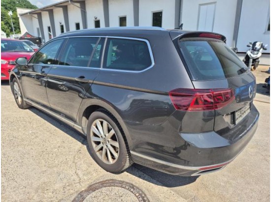 2024 Volkswagen Passat Variant Elegance