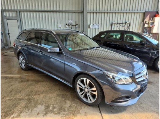 2015 Mercedes-Benz E -Klasse T-Modell E 220 BlueTEC