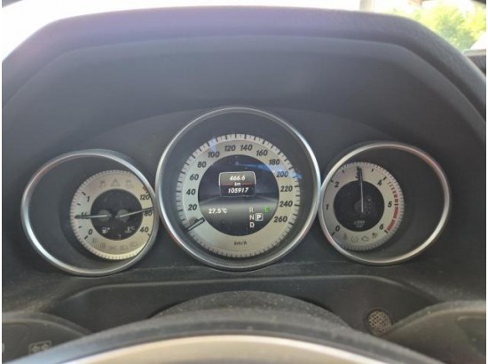 2015 Mercedes-Benz E -Klasse T-Modell E 220 BlueTEC