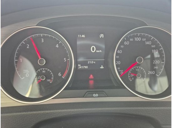 2016 Volkswagen Golf VII Lim. Comfortline BMT