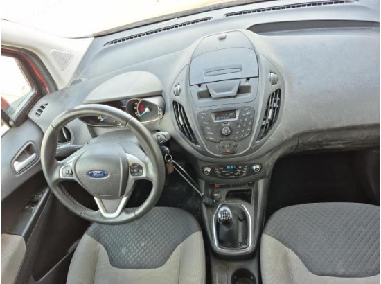 2015 Ford Tourneo Courier Titanium