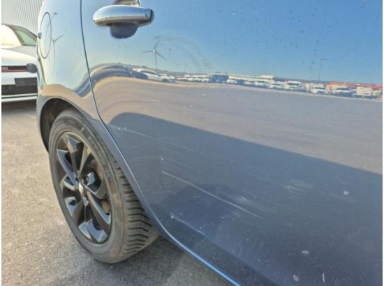 2015 Opel Corsa E Color Edition