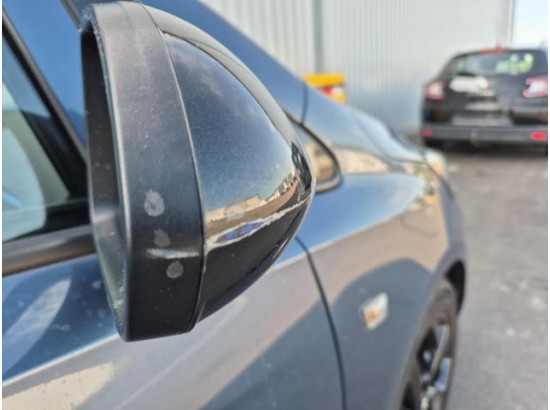 2015 Opel Corsa E Color Edition