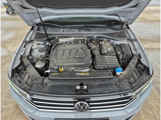2022 Volkswagen Passat Variant Business