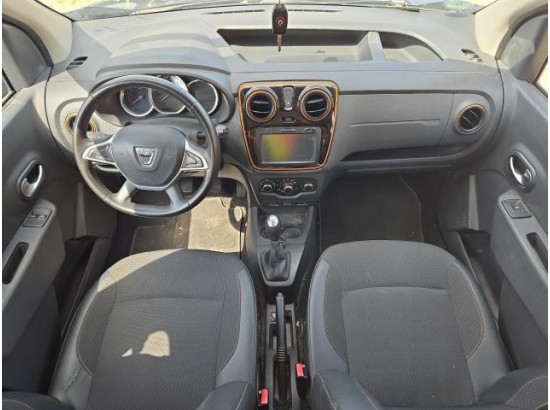 2017 Dacia Dokker Stepway Celebration