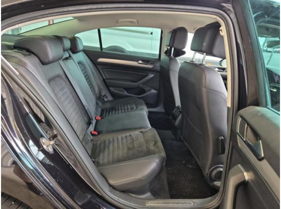 2017 Volkswagen Passat Lim. Highline BMT/Start-Stopp