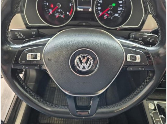 2017 Volkswagen Passat Lim. Highline BMT/Start-Stopp