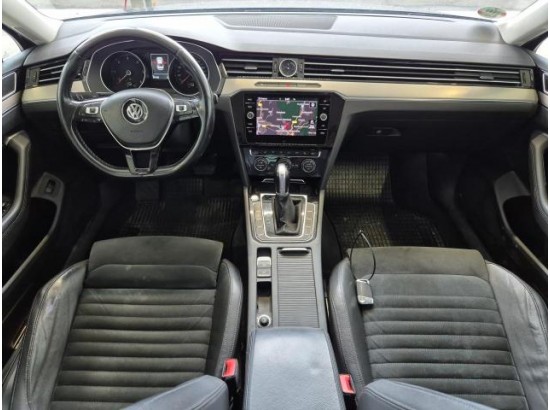 2017 Volkswagen Passat Lim. Highline BMT/Start-Stopp