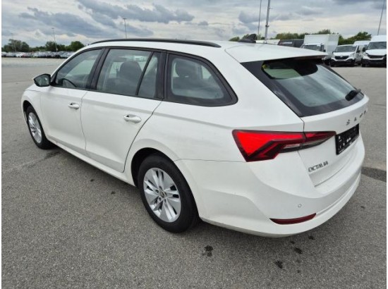 2024 Skoda Octavia Combi Selection