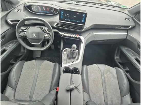 2024 Peugeot 5008 Allure Pack