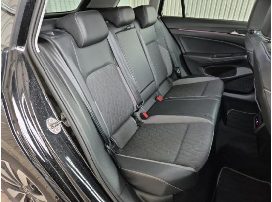 2025 Volkswagen Golf VIII Variant 1.5 eTSI 85 kW Goal