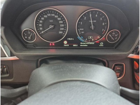 2018 BMW 3er Touring 330 i xDrive Advantage