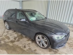 2018 BMW 3er Touring 330 i xDrive Advantage