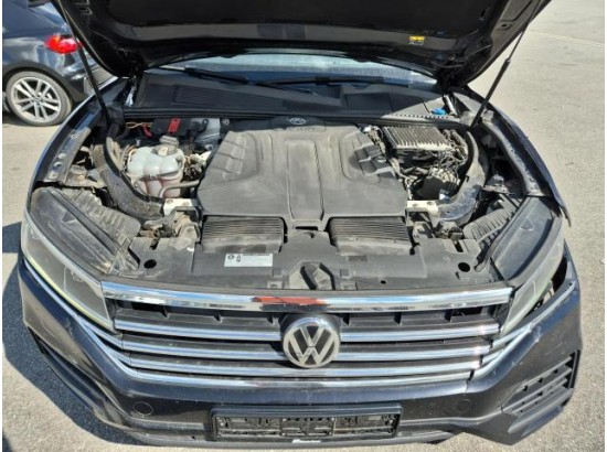 2018 Volkswagen Touareg Basis 4Motion