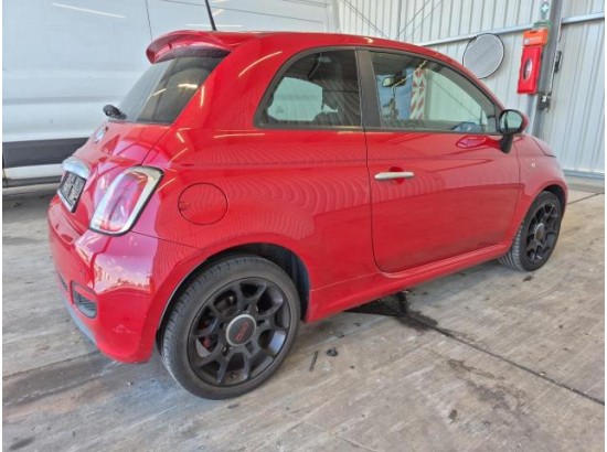 2015 FIAT 500 S