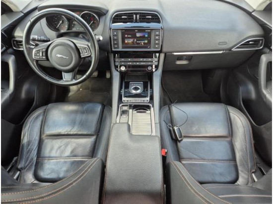 2017 Jaguar F-PACE Prestige AWD