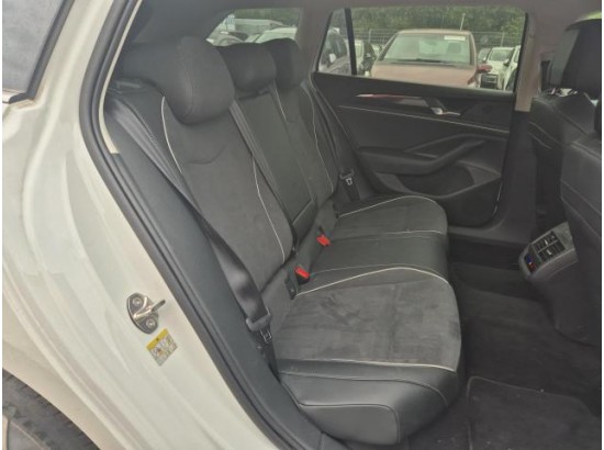 2025 Volkswagen Passat Variant 1.5 eTSI 110 kW Business