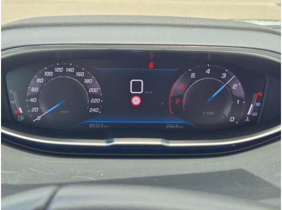 2024 Peugeot 5008 Allure Pack