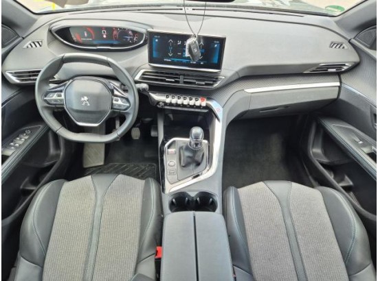2024 Peugeot 5008 Allure Pack