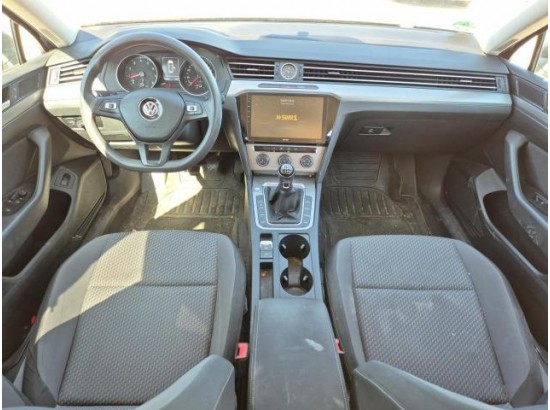 2018 Volkswagen Passat Variant Trendline BMT/Start-Stopp
