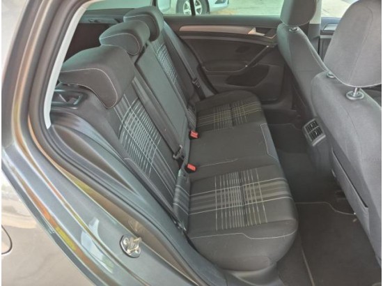 2015 Volkswagen Golf VII Lim. Lounge BMT