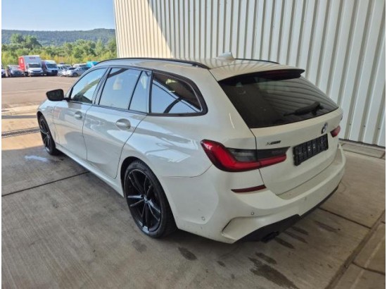 2020 BMW 3er Touring 330e xDrive M Sport
