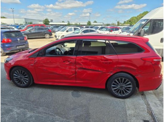 2017 Ford Focus Turnier ST-Line