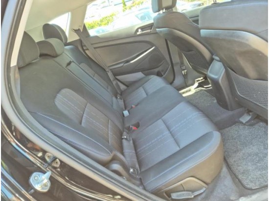 2018 Hyundai Tucson blue Classic 2WD