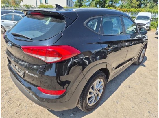 2018 Hyundai Tucson blue Classic 2WD