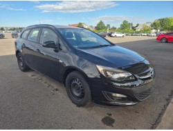 2015 Opel Astra J Sports Tourer Edition