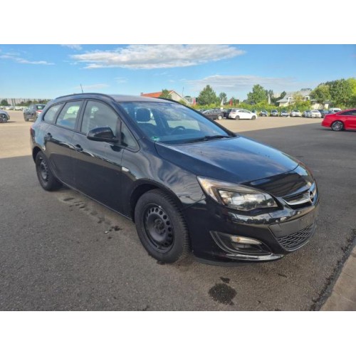 2015 Opel Astra J Sports Tourer Edition