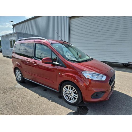 2019 Ford Tourneo Courier Titanium