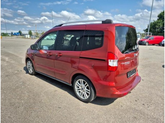 2019 Ford Tourneo Courier Titanium