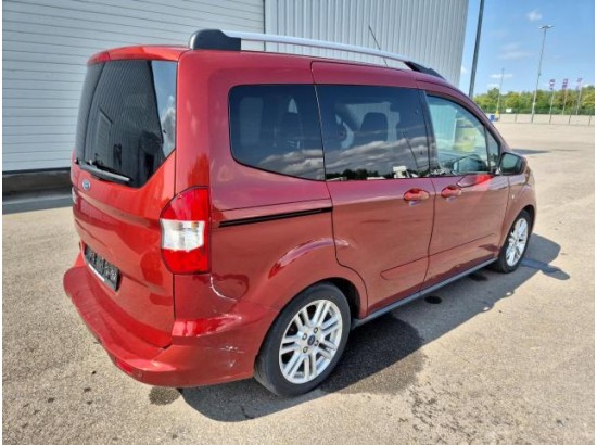 2019 Ford Tourneo Courier Titanium