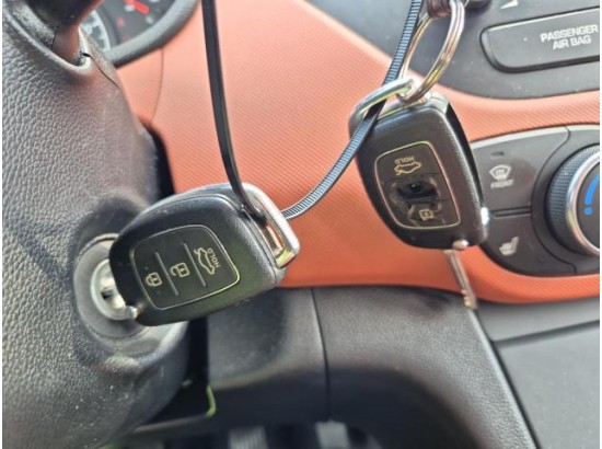 2015 Hyundai i10 YES!