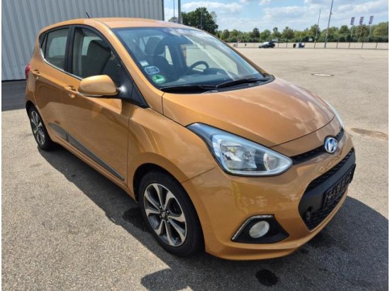 2015 Hyundai i10 YES!