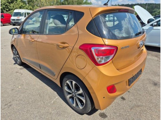 2015 Hyundai i10 YES!