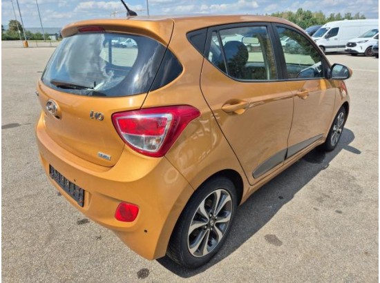 2015 Hyundai i10 YES!