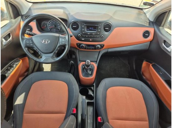 2015 Hyundai i10 YES!