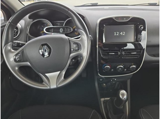 2015 Renault Clio IV Grandtour Limited
